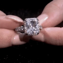 5.8 Ct. T.w. Champagne Ring -Trudiamonds ChampagneRingGIF