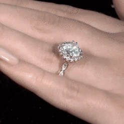 3.4 Ct. T.w. French Lace Ring -Trudiamonds FrenchLace GIF