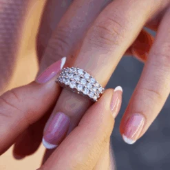 The Legendary Marilyn Cluster Ring -Trudiamonds IMG 6571 T2514