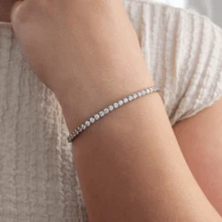 Divine Tennis Bracelet -Trudiamonds IMG 8656 T7310