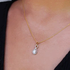 Infinity Pendant -Trudiamonds IMG 9342 T5641