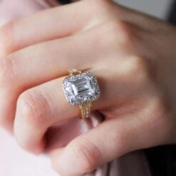 Emerald Cut Antique Ring -Trudiamonds T2032 GC 5