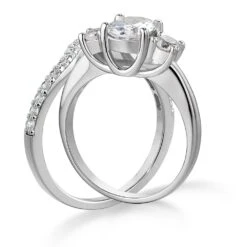 Majestic Oval Trilogy Ring Set -Trudiamonds T8061 PC 2